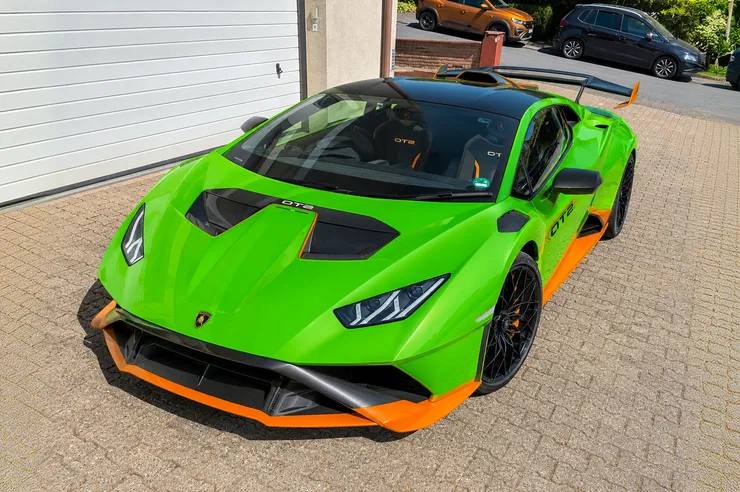 Zuletzt angekaufter Lamborghini Huracán STO in Grün-Orange